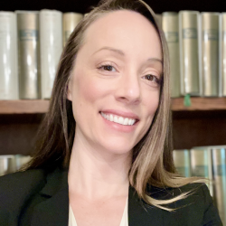 Headshot of Anne Linton